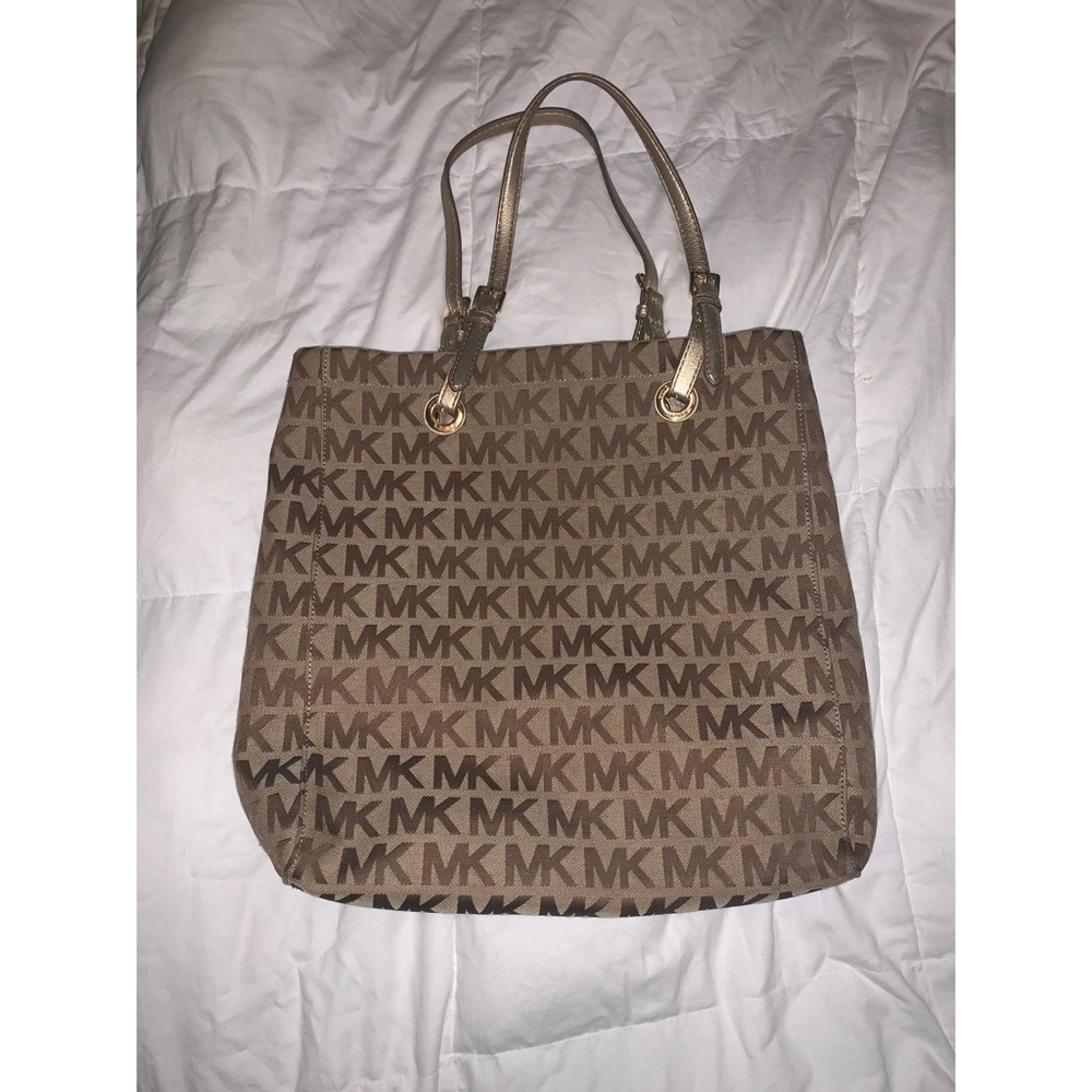 Micheal Kors Handbag